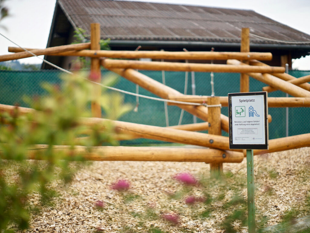 grosser Spielplatz zum Austoben